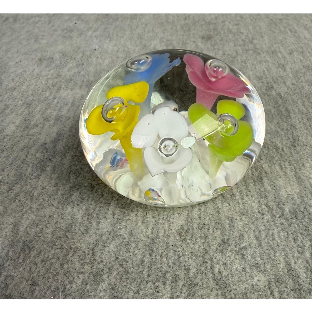 Joe Rice Glass Paperweight Trumpet Flower Floral Controlled Bubble 3" Vintage - Picture 2 of 9